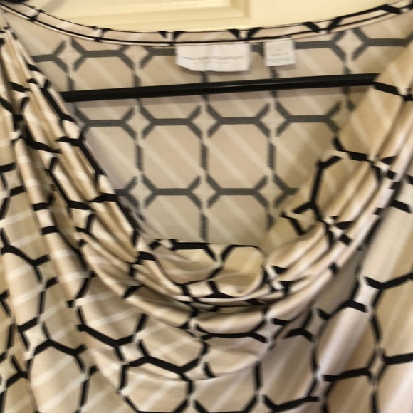 NY&C ๐ blouse gold/black 3/4 sleeve - Picture 3 of 16